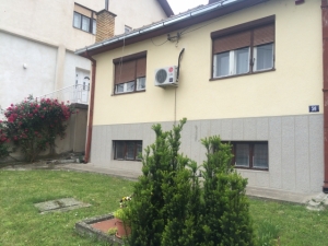 Porodična kuća na prodaju, Mladenovac