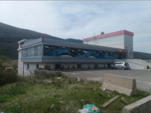 Poslovna zgrada na putu Tivat - Budva