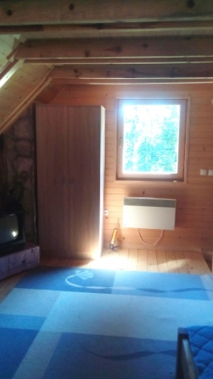 ZA IZDAVANјE: Nova kuća-brvnara u najlepšem delu planine Tare
