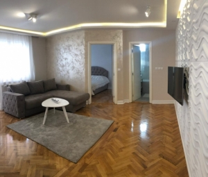 Extra opremljen stan na Grbavici u ulici Zorana Petrovića