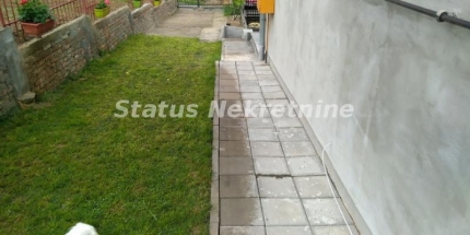 Sremska Kamenica-Spratna kuća 157 m2 na Popovici-065/385 8880