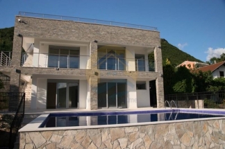 Beautiful villa with sea view in Kubor, Herceg Novi - Montenegro