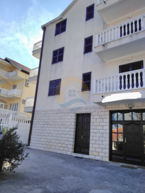 Family house with beautiful sea views for sale in Stoliv, Kotor - Montenegro. 