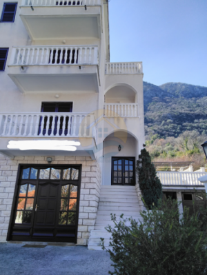 Family house with beautiful sea views for sale in Stoliv, Kotor - Montenegro. 