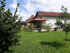 DNEVNI NAJAM-Novo Selo, Vrnjačka Banja 40€ -Cela kuća nedaleko od centra sa 2 spavaće sobe