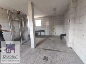 Poslovno-stambena zgrada 636 m², 4, 69 ari, Obrenovac, Mislođin – 127 000 €