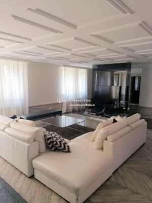 Izdavanje stanova Vračar-Duplex , luksuzno namešten stan sa saunom, garaža