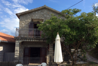Stone house for sale in Tivat