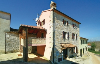 Vizinada, surroundings, charming Istrian stone house