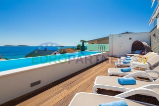 Luxus-Villa nur 30 m vom Meer entfernt, Primošten