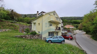 House for sale with a plot in Kavac, Kotor