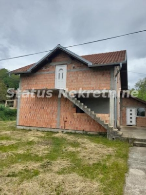 Vrdnik-Uknjižena Nezavršena kuća 160 m2 u blizini Staze zdravlja-065/385 8880