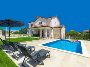 Porec, surroundings, new building, family house with pool