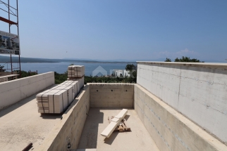 CRIKVENICA - luxury duplex apartment in a residential villa with private pool