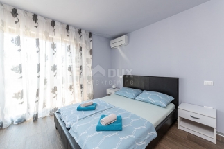 ISTRIA, MEDULIN Apartment house in Banjole - sea view