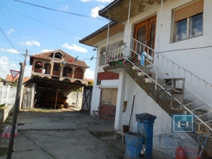 Prodaja, Kuća, 110m2 , Slavija