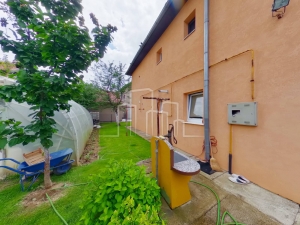 Kuća na dva sprata u naselju Osijek- Ilidža
