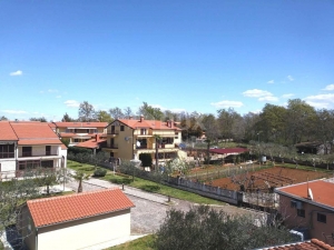 ISTRIA, POREČ - Apartment house with five residential units and a lot of potential