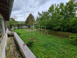 Residential and business house, Hadžići Municipality for sale