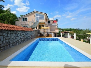 Opatija, surroundings, house with seven apartments, pool and sea view