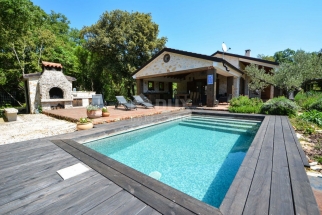 ISTRIA, ROVINJ - Villa with a beautiful secluded garden, 2km from the sea