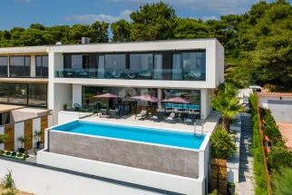 ISTRIEN, MEDULIN Exotische Villa mit Panoramablick auf das Meer!