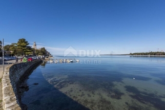 ISTRIA, POREČ - Penthouse in the city center with sea view