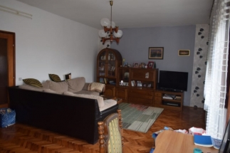 PRODAJA KUĆE 180M2, PLAC 640M2, CENTAR, BEOČIN