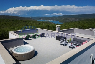 High class! Top design immersed in the Istrian landscape