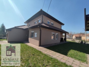 Kuća 200 m², plac 7, 67 ari, Obrenovac – 259 000 € (NAMEŠTENA)