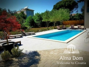House House with 4 apartment and swimming pool - Premantura