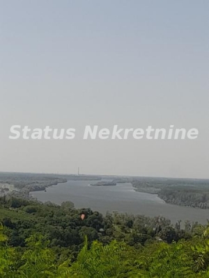 Banstol-Osunčan Veliki Plac 7500 m2 sa Pogledom na krivinu gde Dunav ljubi nebo-065/3858880