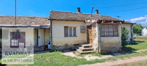 Plac 30, 4 ara sa starim objektima, Obrenovac, Zabrežje – 83 000 €