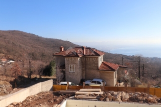 VEPRINAC - Beautiful detached house with panoramic sea views