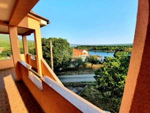 OBROVAC, KRUŠEVO - House 246 m2, 70 m from the sea