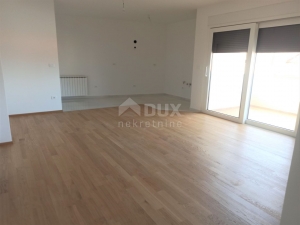 ISTRIA, PULA 3-BR APARTMENT in a great location, 1st floor, 105 m2 - NEWLY BUILT!!