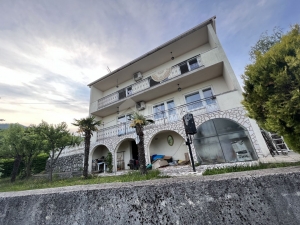 OPATIJA, POBRI - Private house with garden and sea view