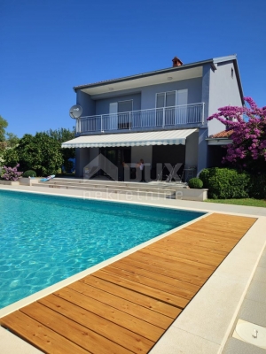 ISTRIA, ŠTINJAN Beautiful family house with a large pool!