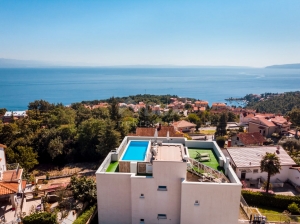 OPATIJA, IČIĆI - apartment in a new building for rent, garden, swimming pool, private parking, sea v
