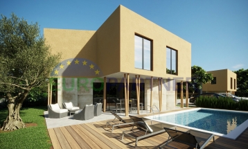 A spacious, modern and cozy villa with a swimming pool near Poreč