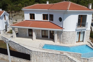 Five-bedroom Villa With A Panoramic View Over Tivat BRAND NEW