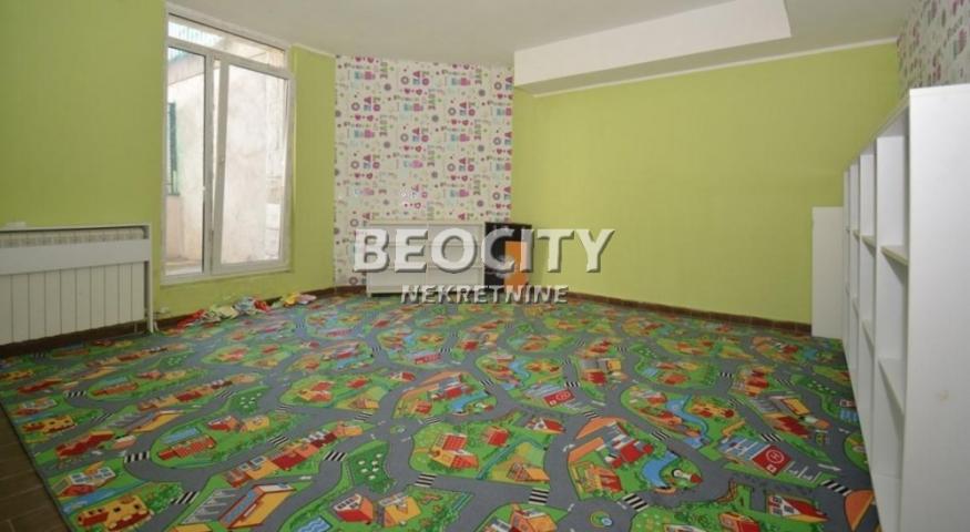 Rakovica, Kanarevo brdo, Matije Gupca , 4. 0, 130m2, 200000EUR