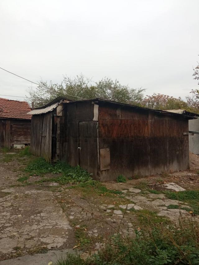 Kuća u Kragujevcu, naselje Mala Vaga, 63 m2, plac 162 kroz 1507 m2