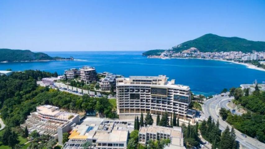 Office space on the seashore in Budva for sale