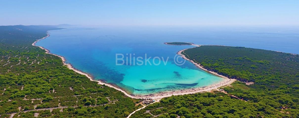 Dugi otok, Soline, prodaja zemljište 5000m2, 90m od mora