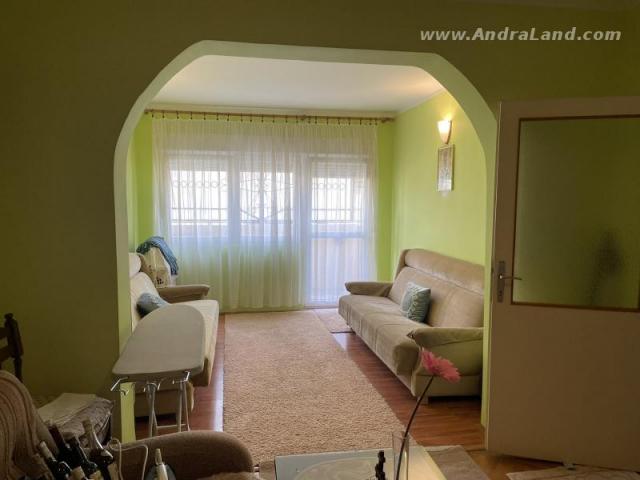Three-room apartment for sale, Bar