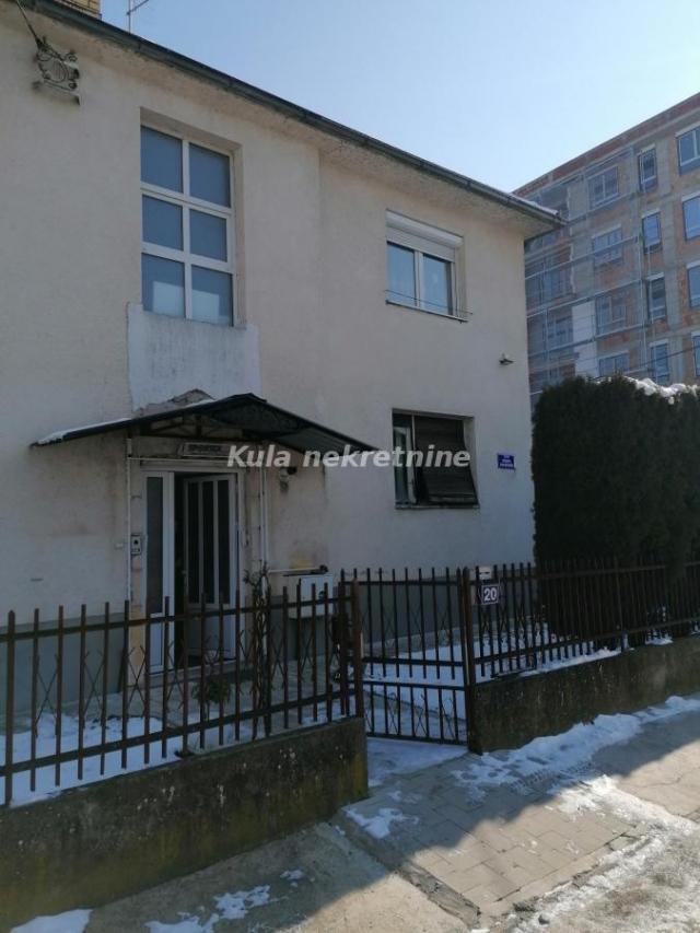 Na prodaju stan u kući u Ljubićskoj ulici