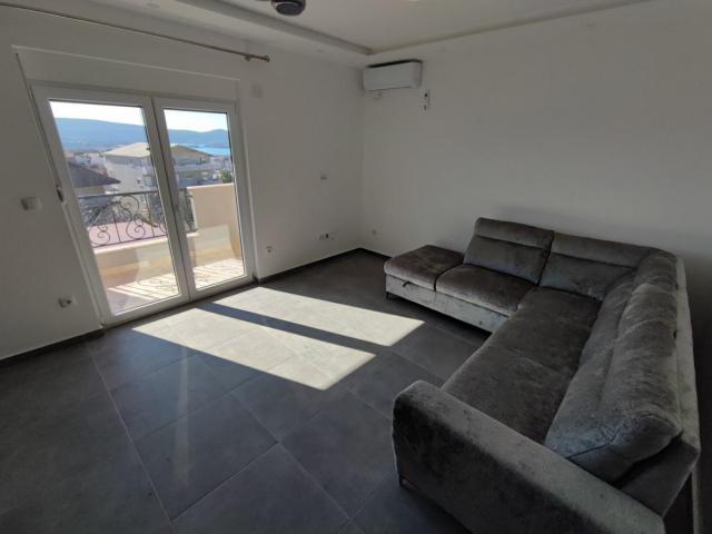 Fully furnished 1-bedroom apartment in Tivat for rent