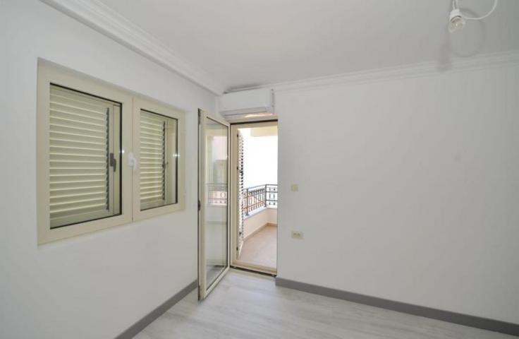 New 2-bedroom apartment with a spectacular sea view in Kotor