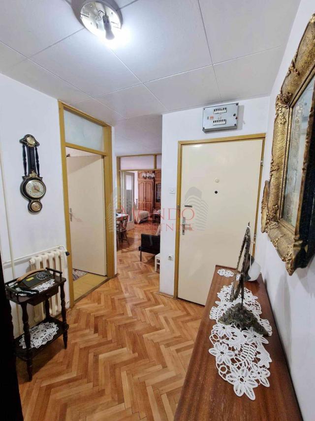 Prodaja trosobnog stana, 70m2,  Bulevar Nemanjića